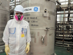 3月9日、福島第一原子力発電所を訪れた筆者（写真：特記以外は「Yahoo!ニュース 個人オーサー代表撮影」）