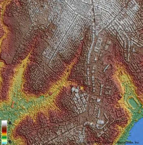 2mメッシュの3D地図。建物の形もくっきり！