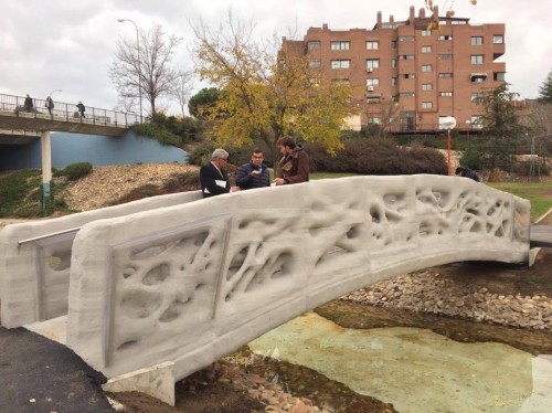 スペイン・アルコベンダス市に完成した3Dプリンター橋（写真：特記以外はEnrico Dini）