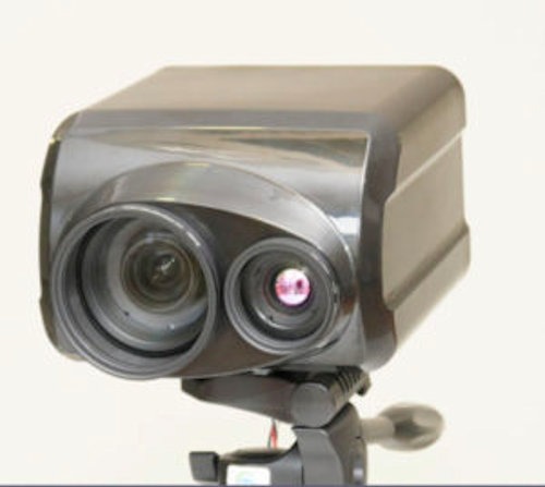 ISO100万を誇る超高感度ズームと赤外線撮影ができるD-eyes製の「WCAM001」型カメラ